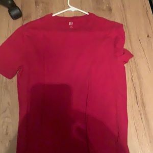Gap crew neck shirt size medium